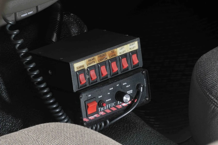 2003 Ford Crown Victoria - Image 4 of 12