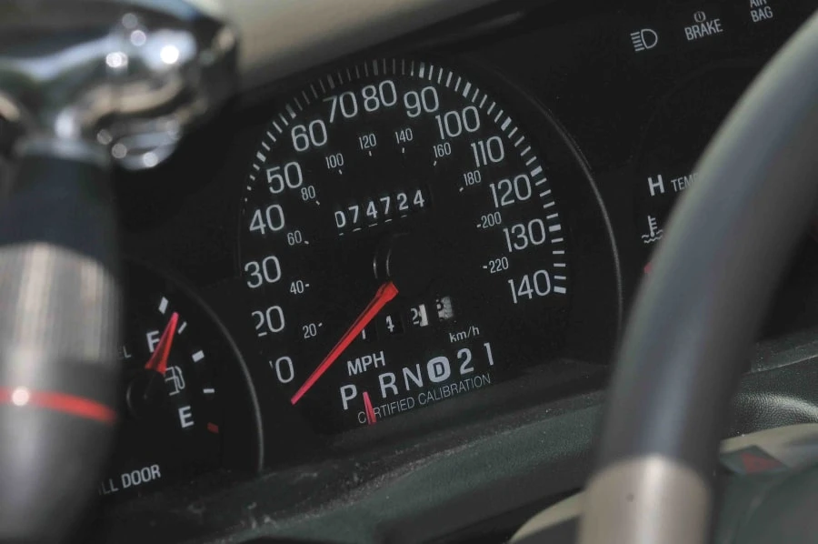 2003 Ford Crown Victoria - Image 5 of 12