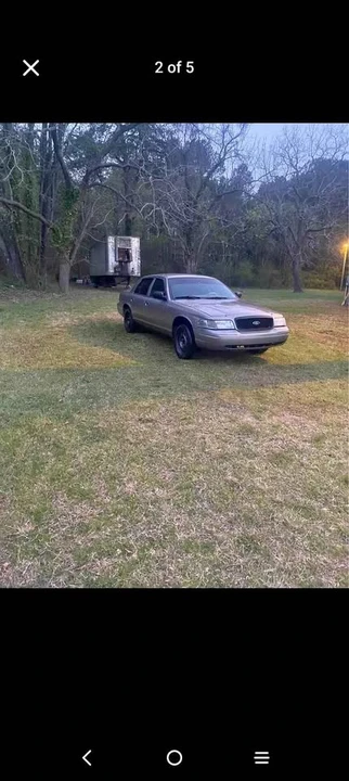 2003 Ford Crown Victoria - Image 4 of 5