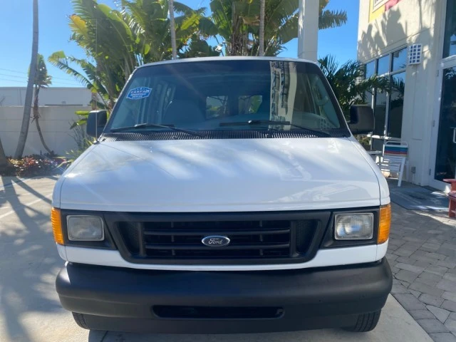 2003 Ford Econoline Van - Image 3 of 21