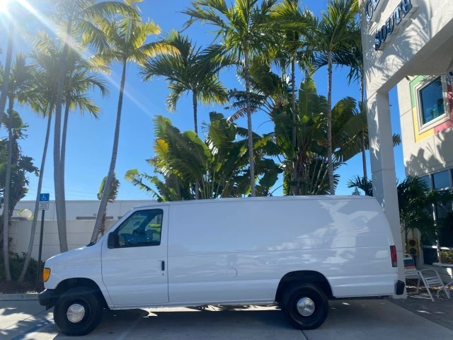 2003 Ford Econoline Van - Image 5 of 21