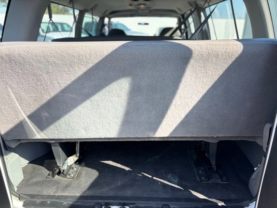 2003 Ford Econoline Van - Image 22 of 24