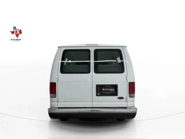 2003 Ford Econoline Van - Image 8 of 31