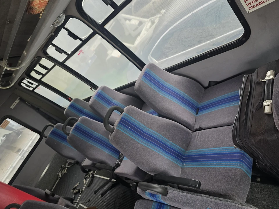 2003 Ford Econoline Van - Image 18 of 21