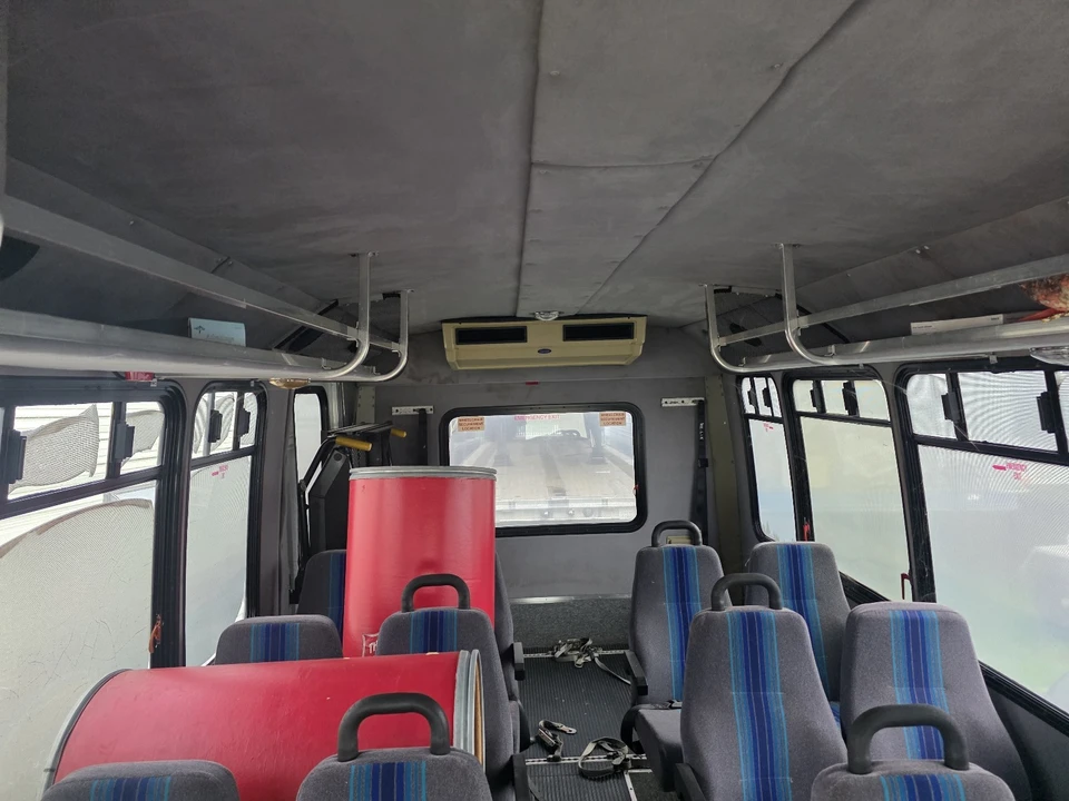 2003 Ford Econoline Van - Image 17 of 21