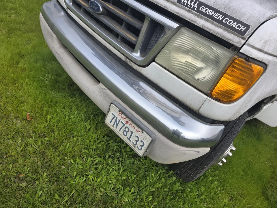 2003 Ford Econoline Van - Image 2 of 21