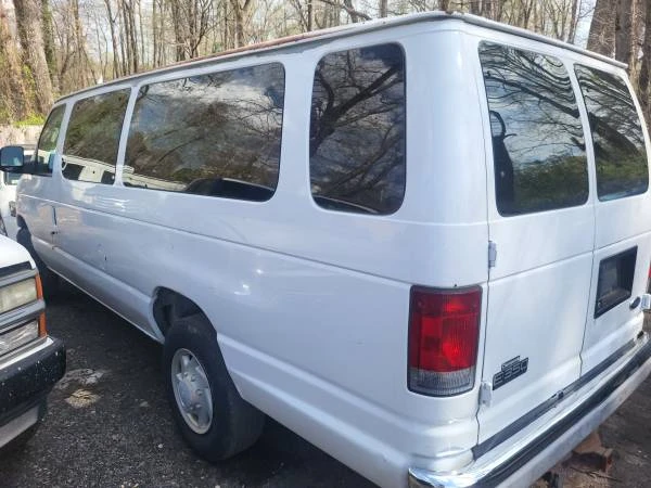2003 Ford Econoline Van - Image 2 of 9