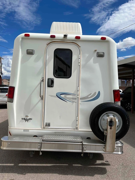 2003 Ford Econoline Van - Image 11 of 31