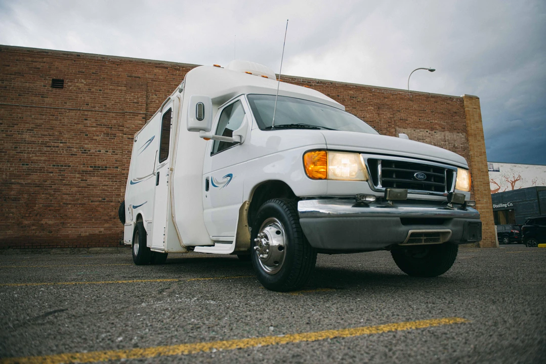 2003 Ford Econoline Van - Image 16 of 31