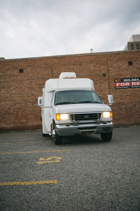 2003 Ford Econoline Van - Image 18 of 31