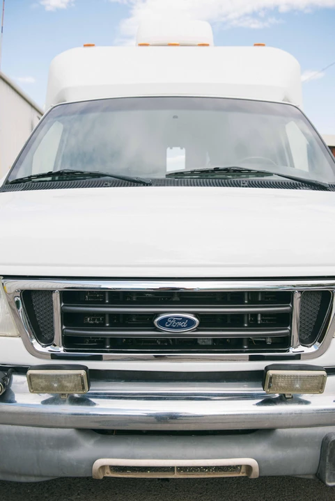 2003 Ford Econoline Van - Image 25 of 31