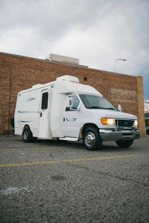 2003 Ford Econoline Van - Image 13 of 31