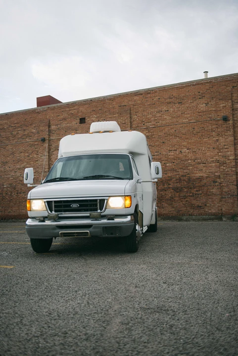 2003 Ford Econoline Van - Image 6 of 31