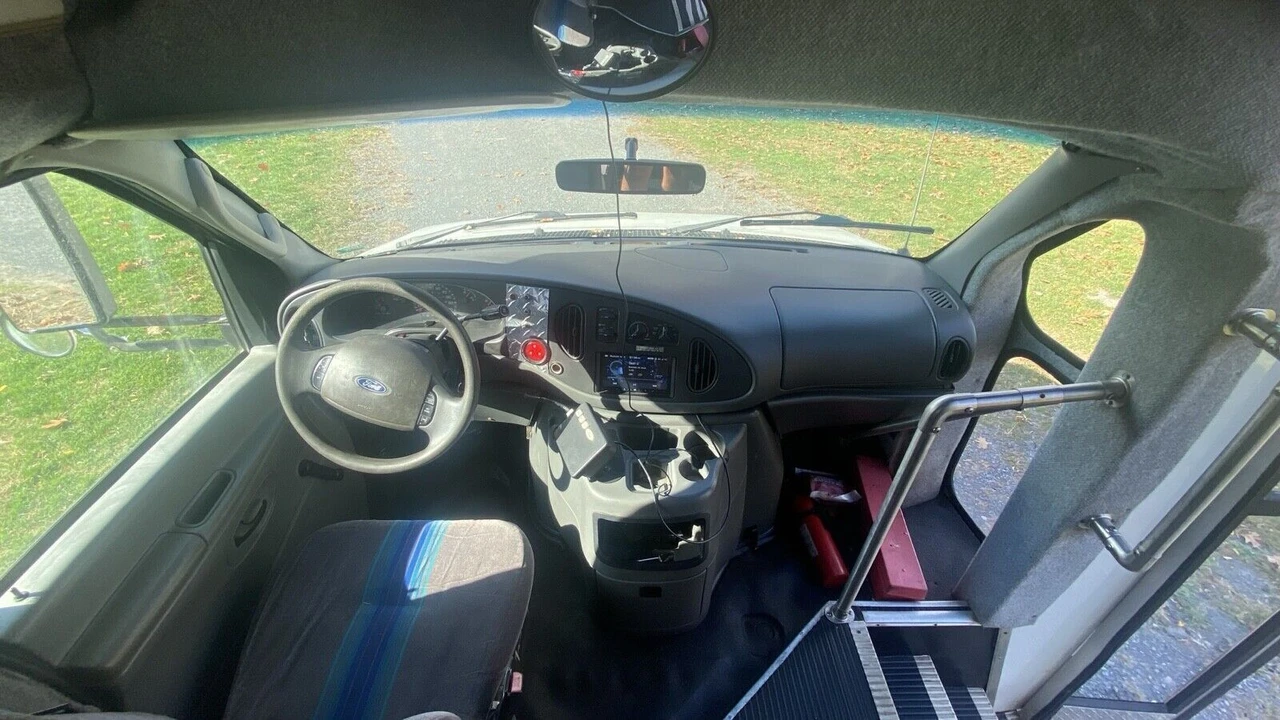 2003 Ford Super Duty 1st Gen - Image 11 of 20