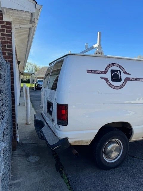 2003 Ford Econoline Van - Image 3 of 7