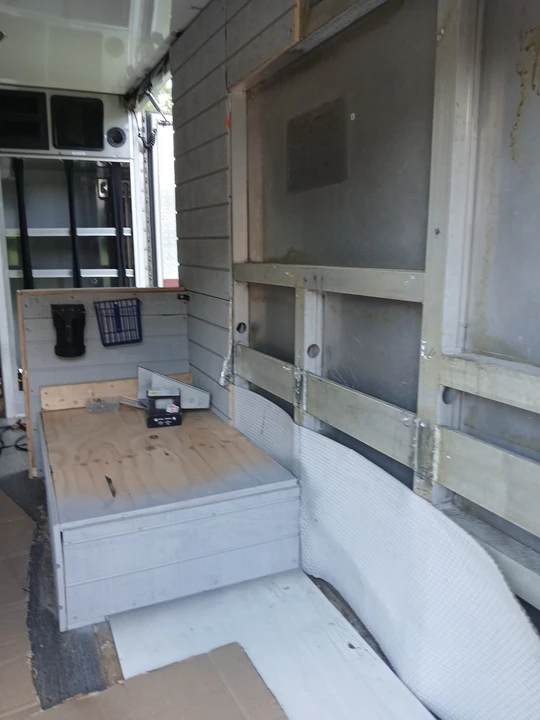 2003 Ford Econoline Van - Image 6 of 12