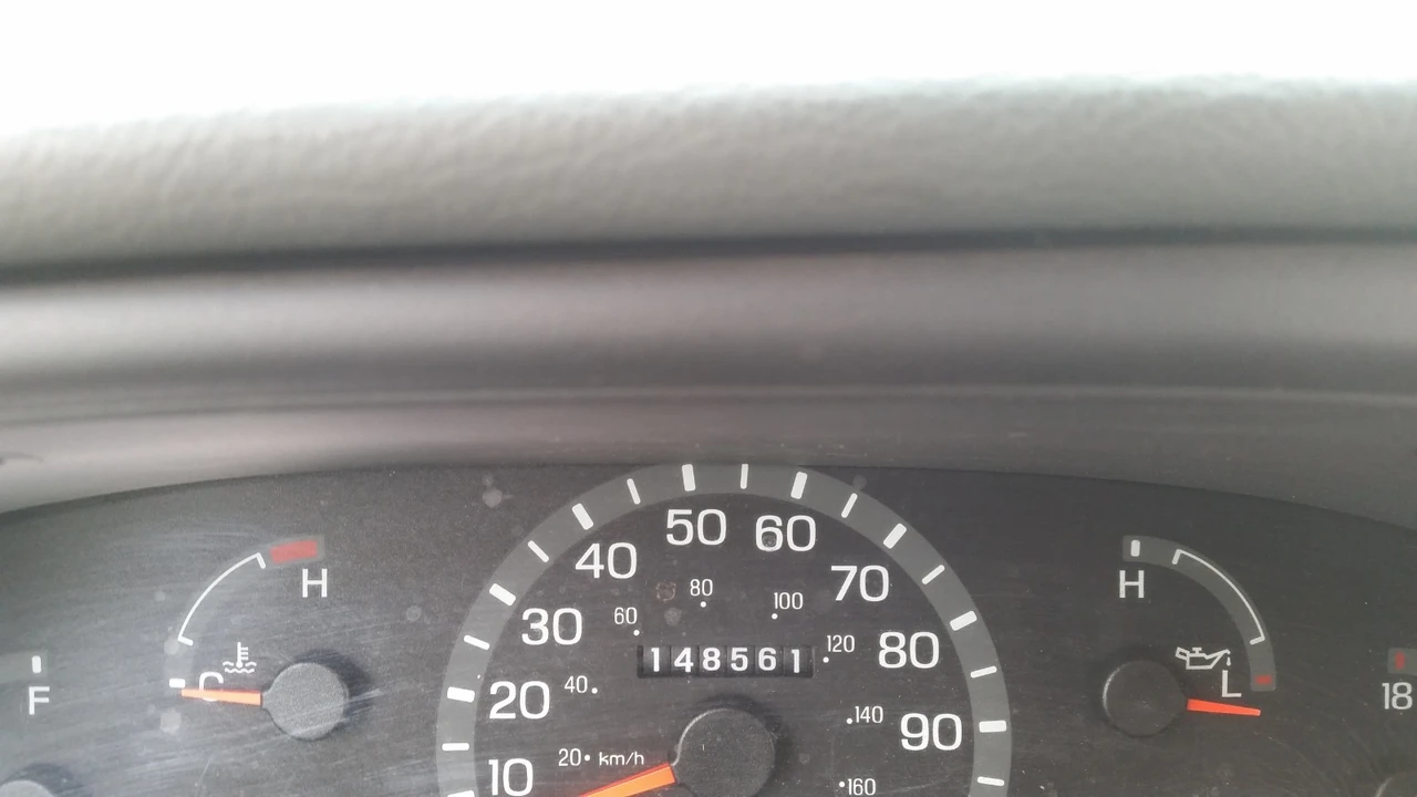 2003 Ford Econoline Van - Image 2 of 21