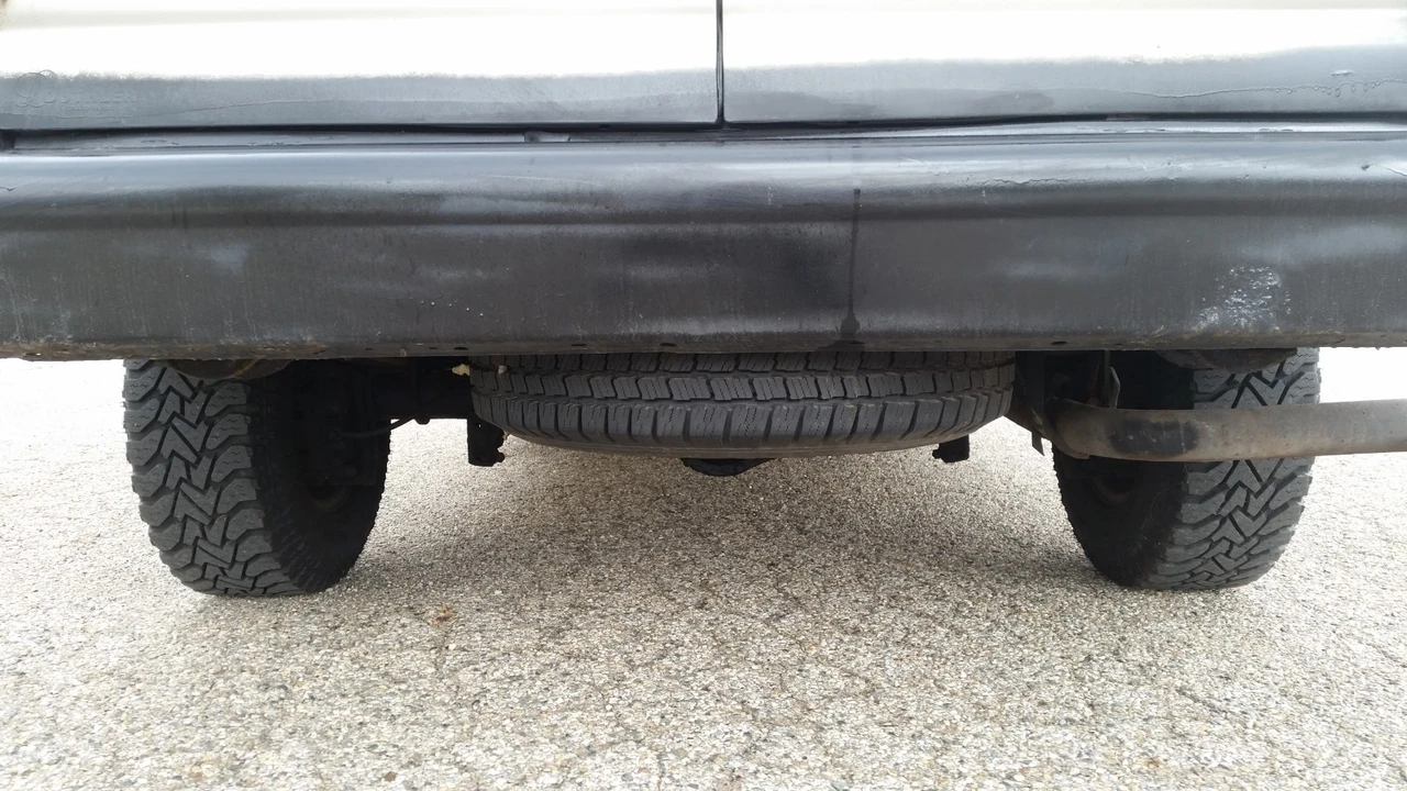 2003 Ford Econoline Van - Image 18 of 21