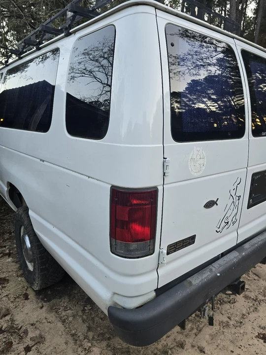 2003 Ford Econoline Van - Image 4 of 21