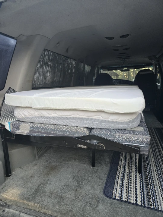 2003 Ford Econoline Van - Image 13 of 21