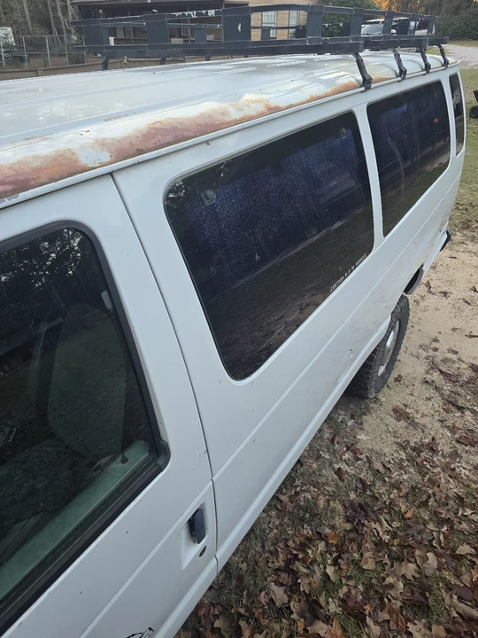 2003 Ford Econoline Van - Image 7 of 21