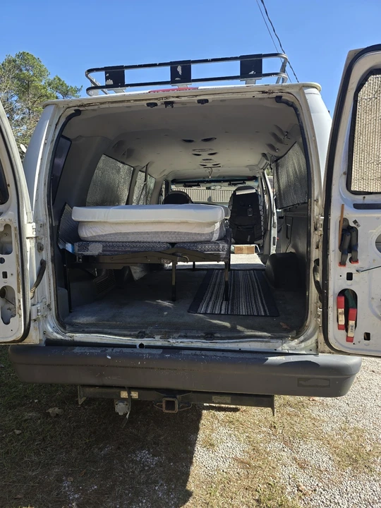 2003 Ford Econoline Van - Image 11 of 21