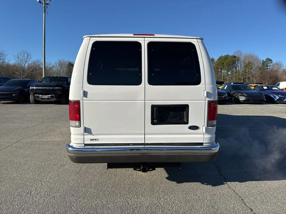 2003 Ford Econoline Van - Image 4 of 21