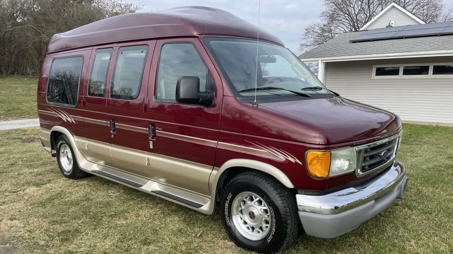 2003 Ford Econoline Van - Image 4 of 11