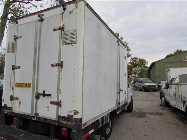 2003 Ford Econoline Van - Image 3 of 18