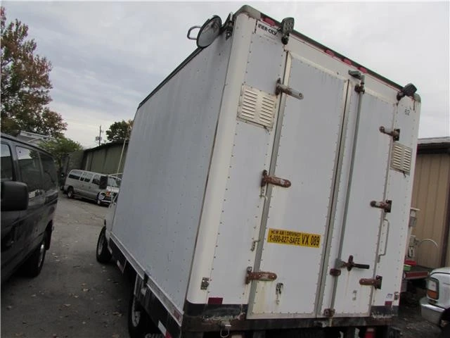 2003 Ford Econoline Van - Image 5 of 18