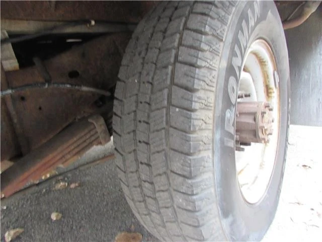 2003 Ford Econoline Van - Image 16 of 18