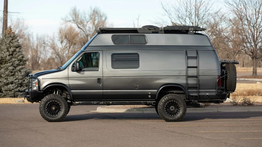 2003 Ford Econoline Van - Image 2 of 27