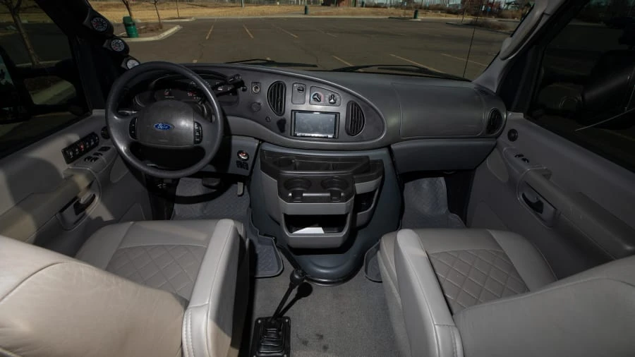 2003 Ford Econoline Van - Image 27 of 27