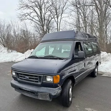 2003 Ford E350 Super Duty Passenger XLT Extended Wagon 3D