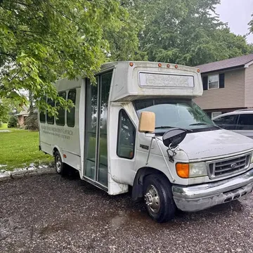 2003 Ford E450 Super Duty Cutaway