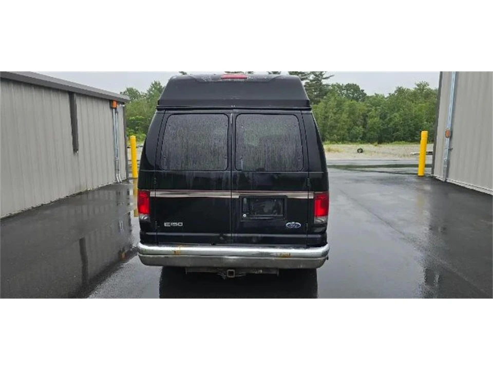 2003 Ford Econoline Van - Image 7 of 24