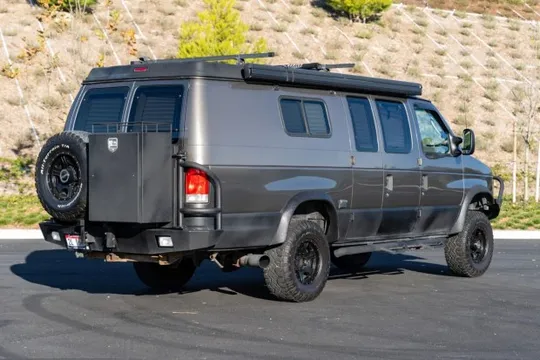 2003 Ford Econoline Van - Image 2 of 8