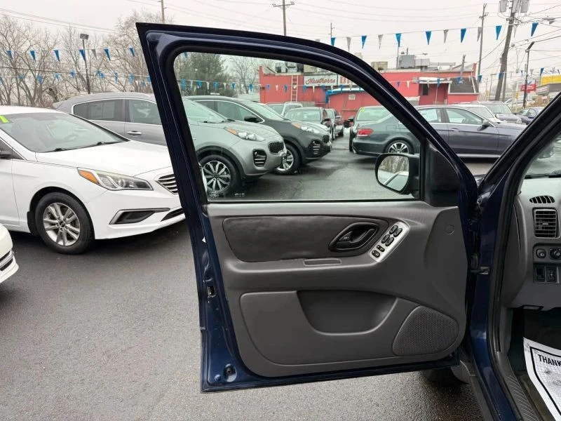2003 Ford Escape - Image 11 of 12