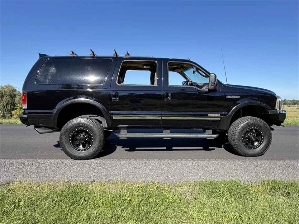 2003 Ford Excursion - Image 13 of 31