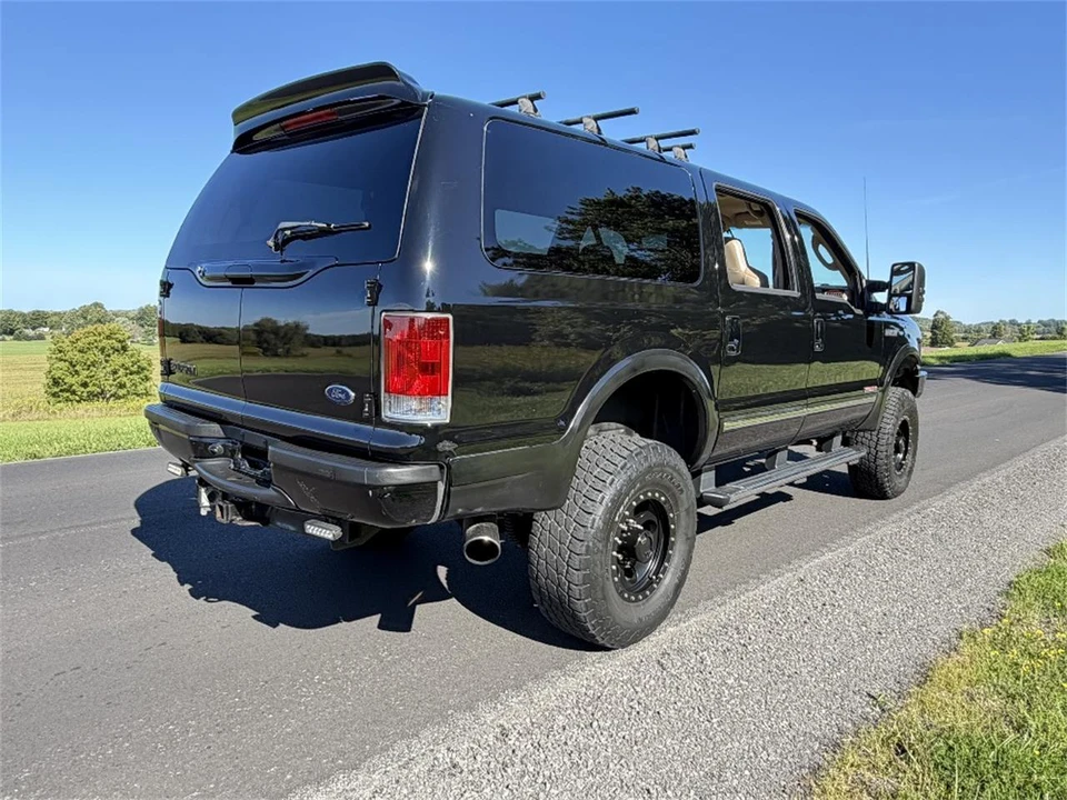 2003 Ford Excursion - Image 9 of 31