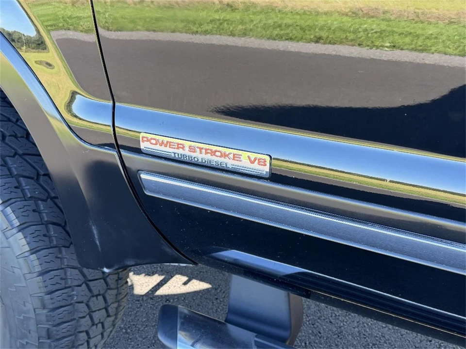 2003 Ford Excursion - Image 26 of 31