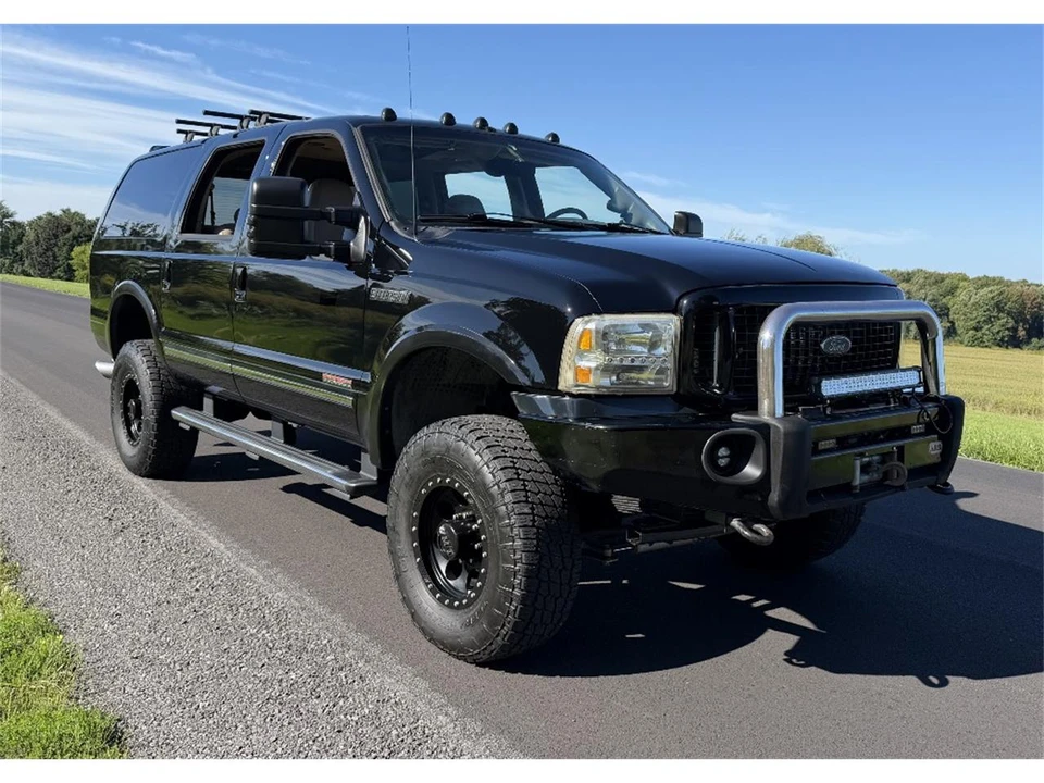2003 Ford Excursion - Image 16 of 31