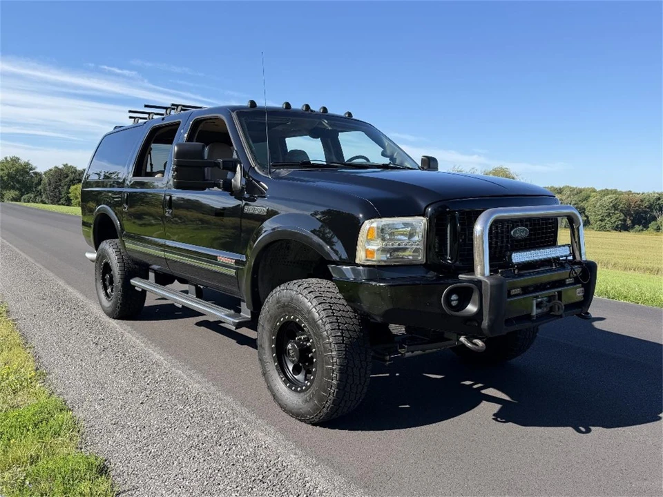 2003 Ford Excursion - Image 14 of 31