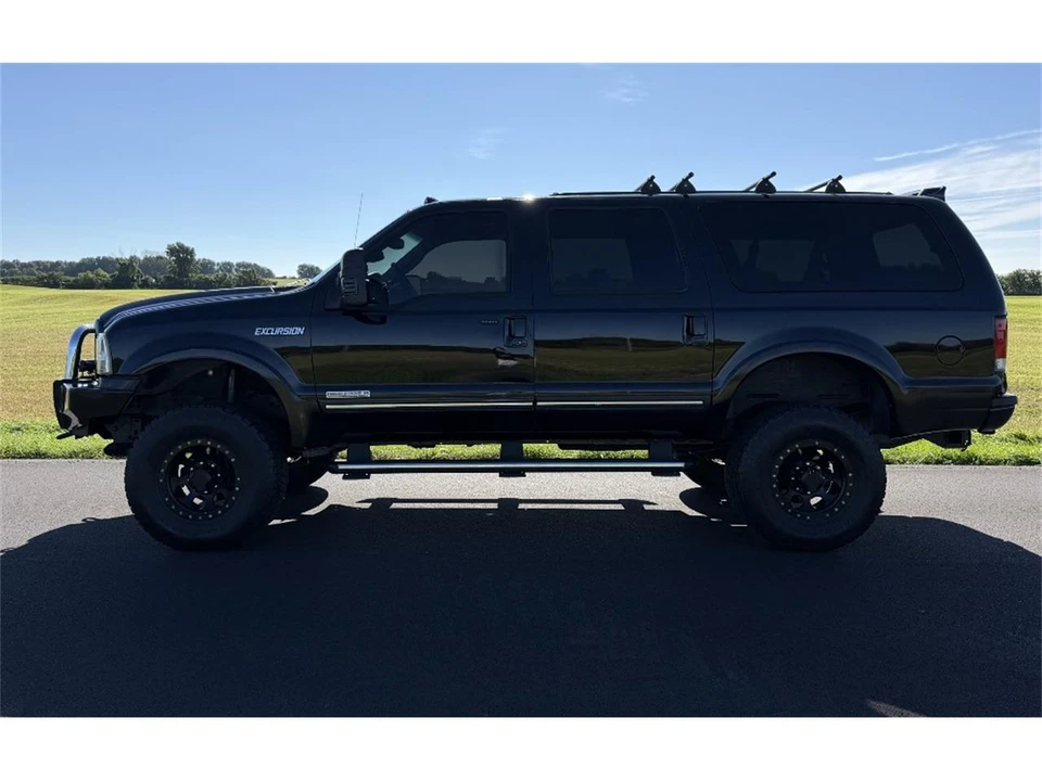 2003 Ford Excursion - Image 24 of 31