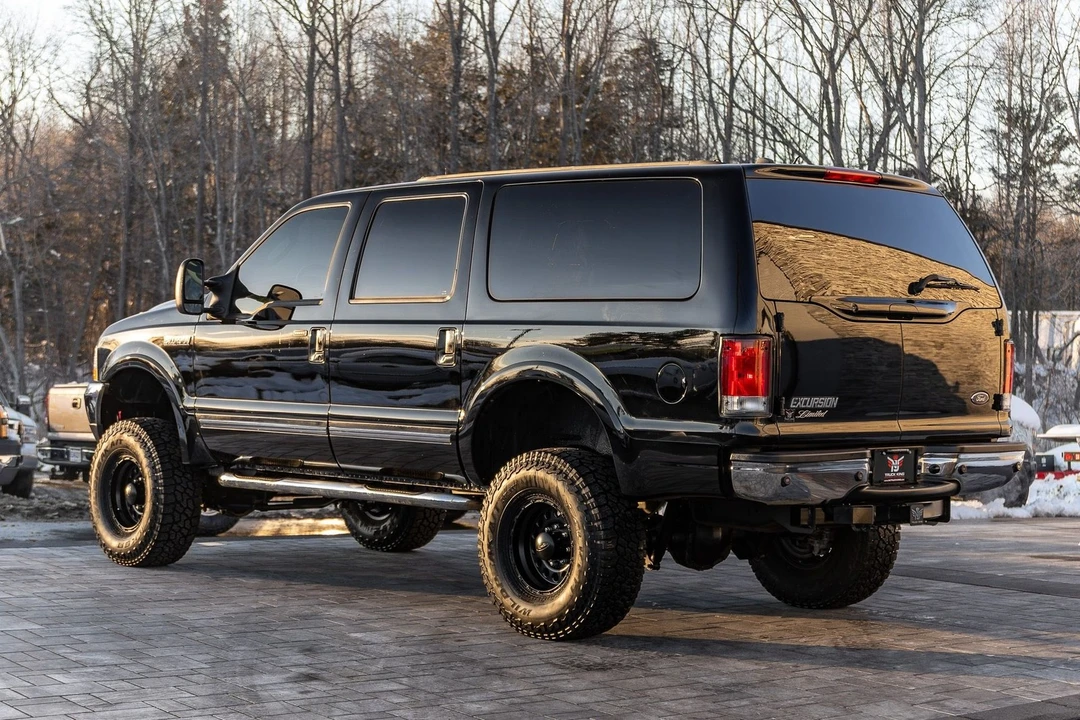 2003 Ford Excursion - Image 13 of 21