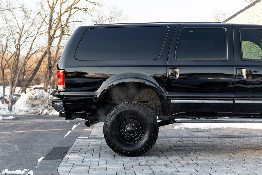 2003 Ford Excursion - Image 19 of 21