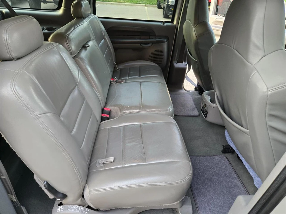 2003 Ford Excursion - Image 12 of 31