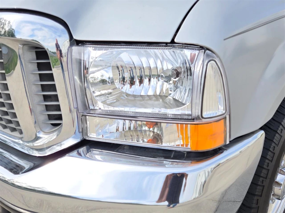 2003 Ford Excursion - Image 23 of 31