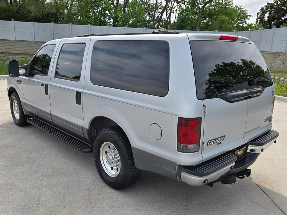 2003 Ford Excursion - Image 3 of 31
