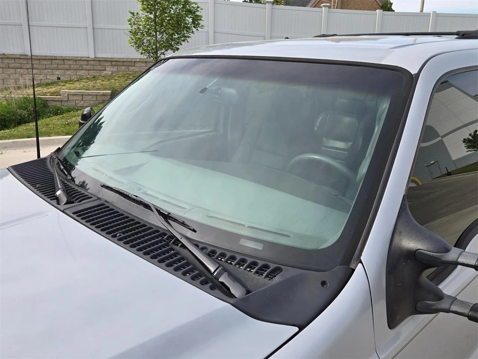 2003 Ford Excursion - Image 25 of 31